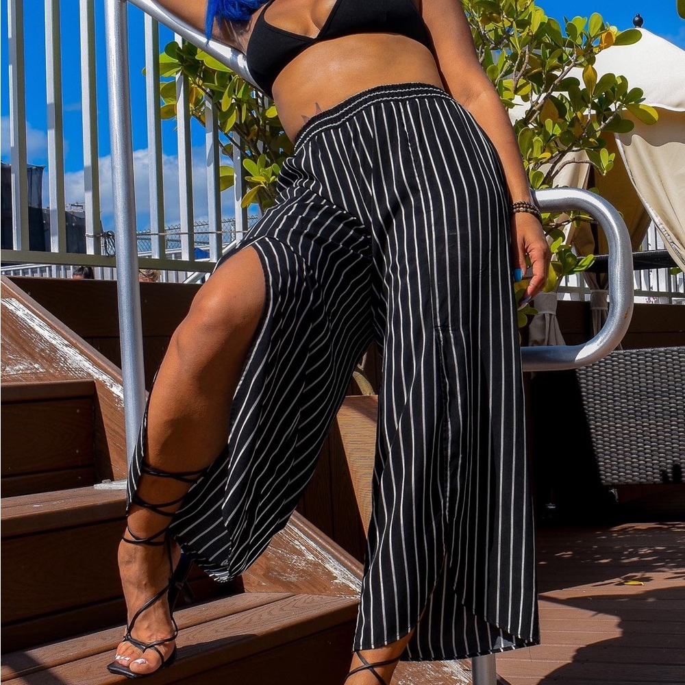 Striped culottes perfect for the beach size M